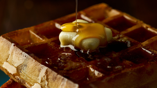Chicago Cubs outfielder gets his first dinger—and a waffle iron?
